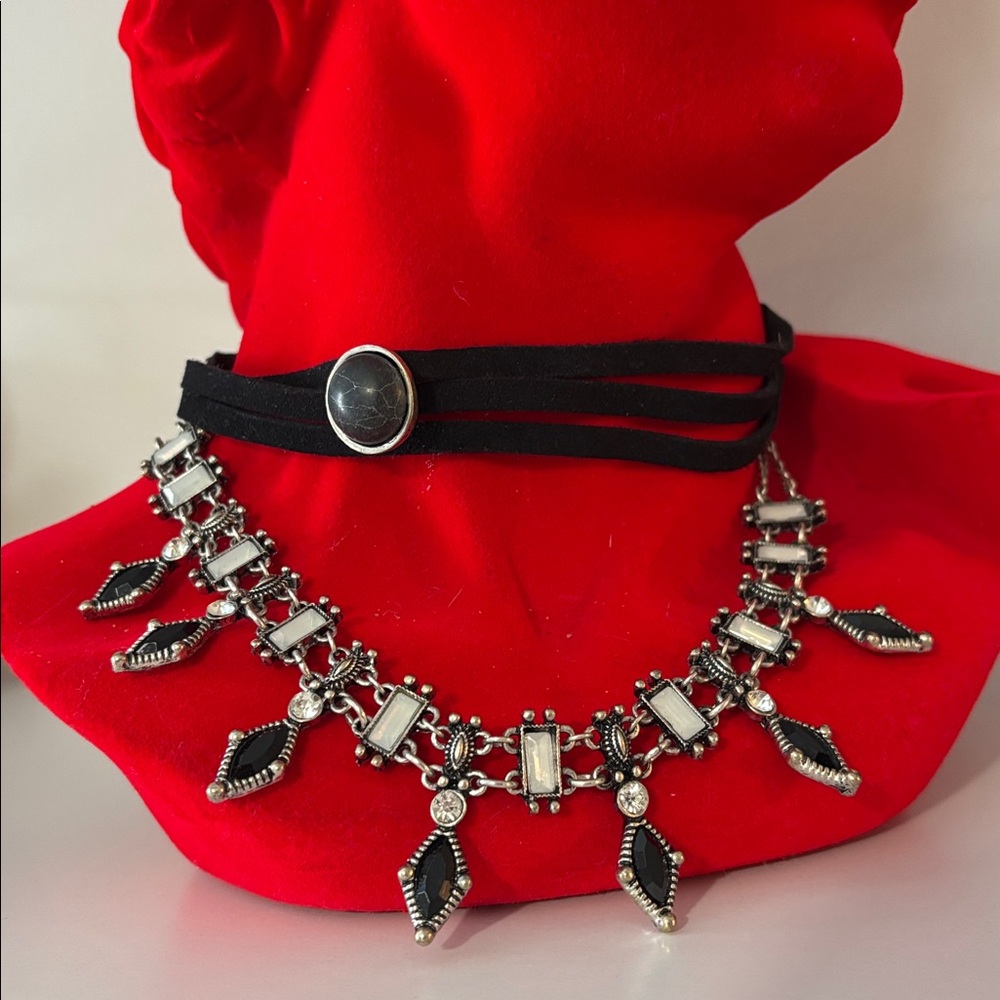💥Chocker & Necklace set💥 - Picture 4 of 4